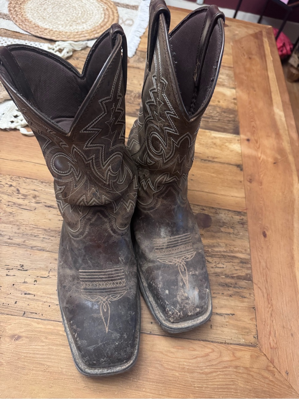 Durango Brown Embroidered Cowboy Boots size 10.5 EE